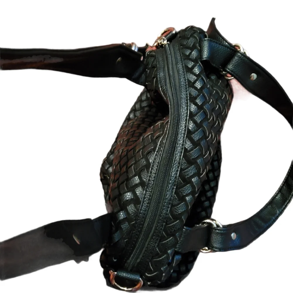 Breezy Couture Woven Black Shoulder Bag